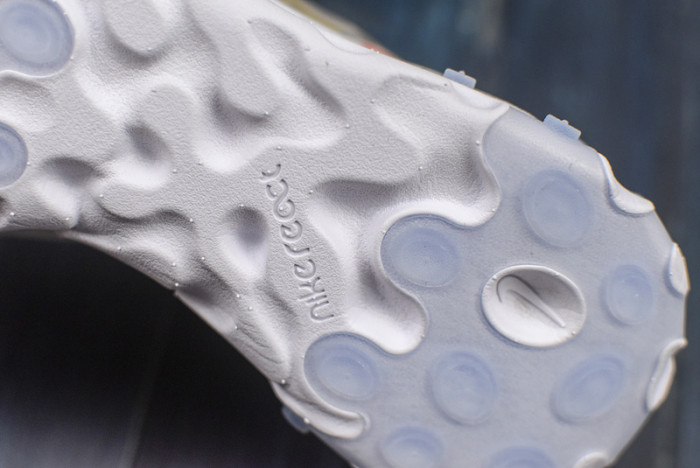 Nike React Element 87 AQ1090-100
