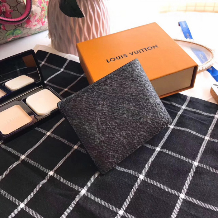 L&V WALLET1