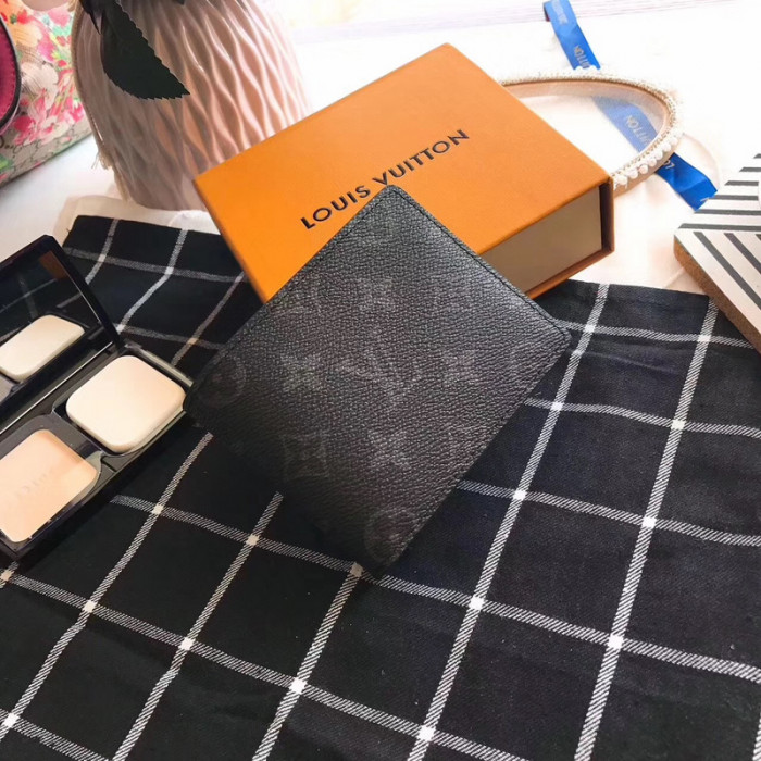 L&V WALLET1