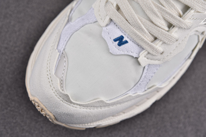 NEW BALANCE 2002 NB000021