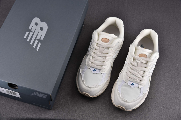 NEW BALANCE 2002 NB000021