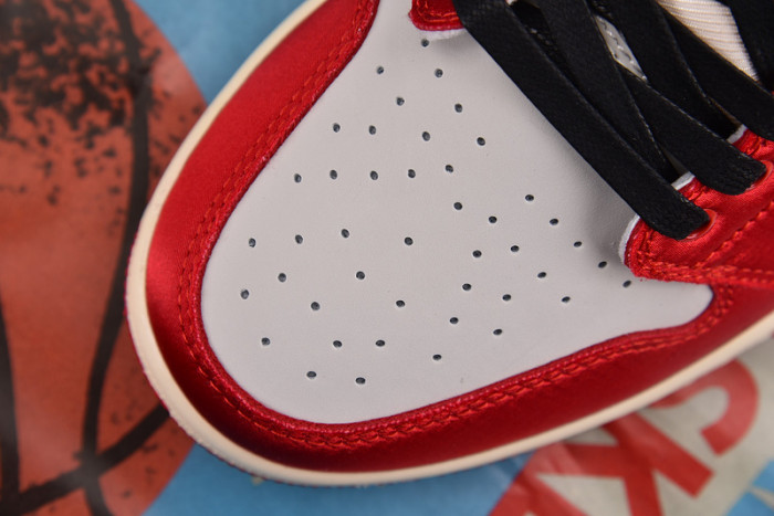 Air Jordan 1 Retro Low OG Trophy Room FN0432-100