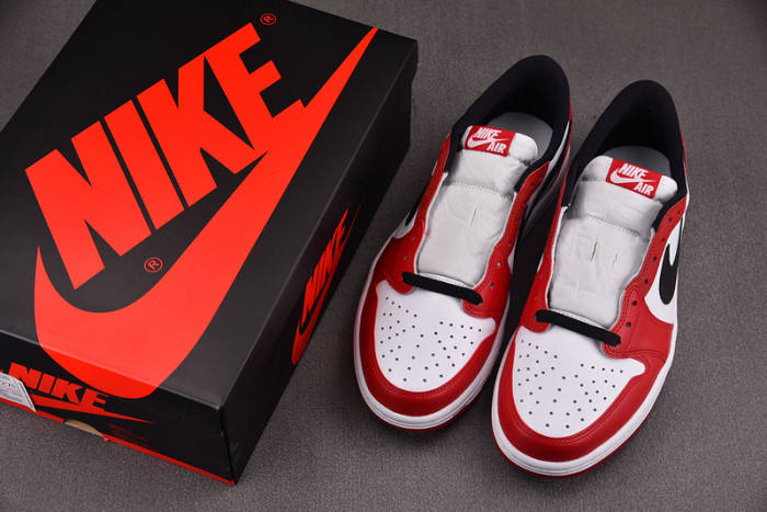 Jordan 1 Retro Low Chicago (2016) 705329-600
