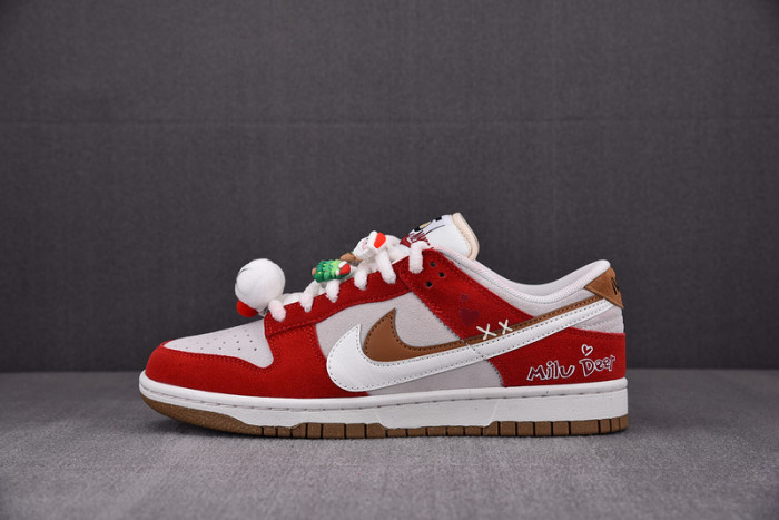 Nike SB Dunk Low 85 Christmas DO9457-112