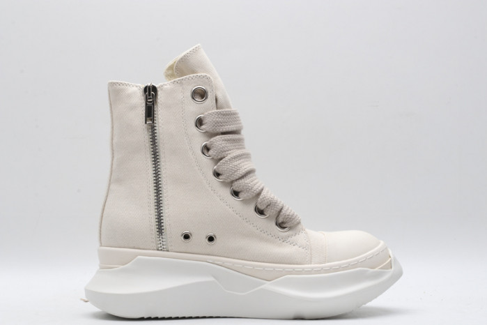 Rick Owe* R000059