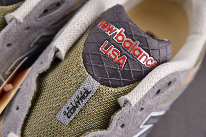 NEW BALANCE NB990 NB000026