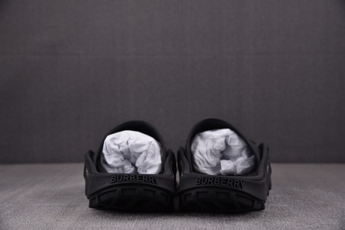 BURBER*Y Sandal7