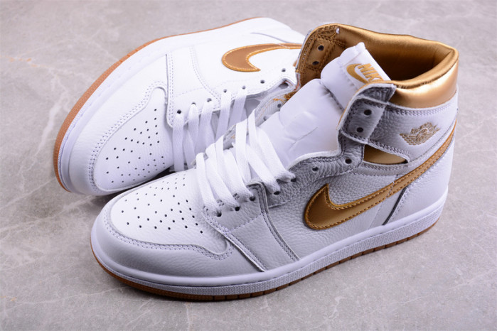 Air Jordan 1 Retro High OG Metallic Gold FD2596-107