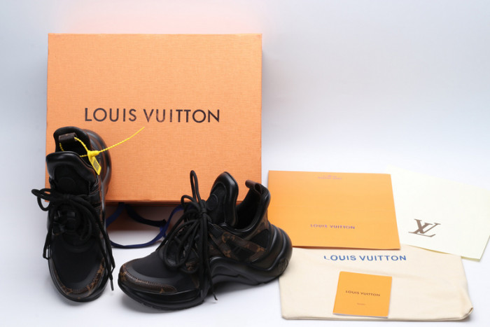 LV snekaers L000006