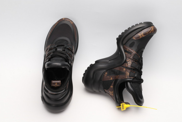 LV snekaers L000006