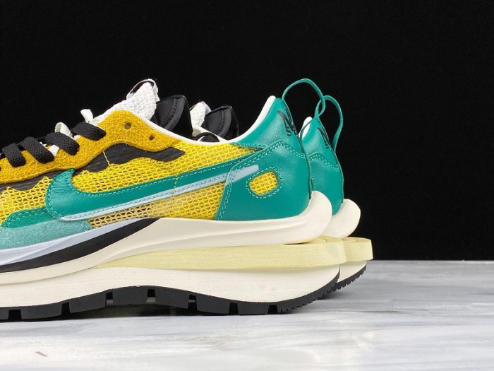 Sacai x Nike Pegasus VaporFly SP BV0073-103