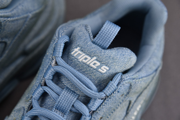 TRIPLES TRAINER SNEAKERS 2000070