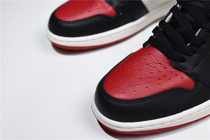 Air Jordan 1 Retro High OG Bred Toe  555088-610