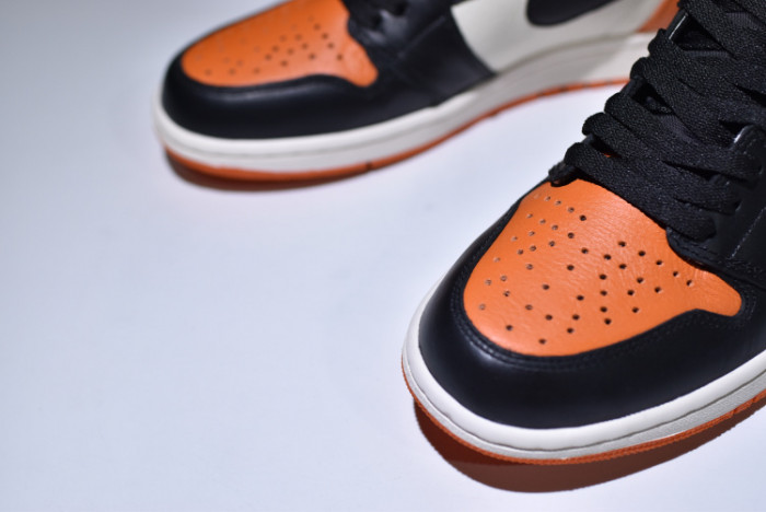 AIR JORDAN 1 RETRO HIGH OG “SHATTERED BACKBOARD”  555088-005