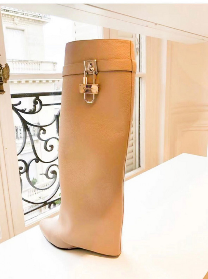 GIVENCHY leather boots GC000002