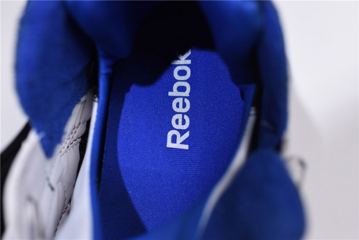 Reebok Modified Pump Sneakers  CN2704