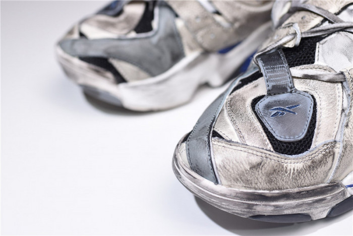 Reebok Modified Pump Sneakers  CN2704
