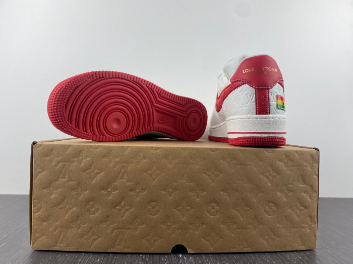 NIKE LOW AIR FORCE 1 X  WHITE red