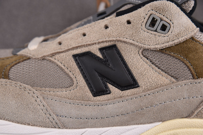 NEW BALANCE 991 NB000037