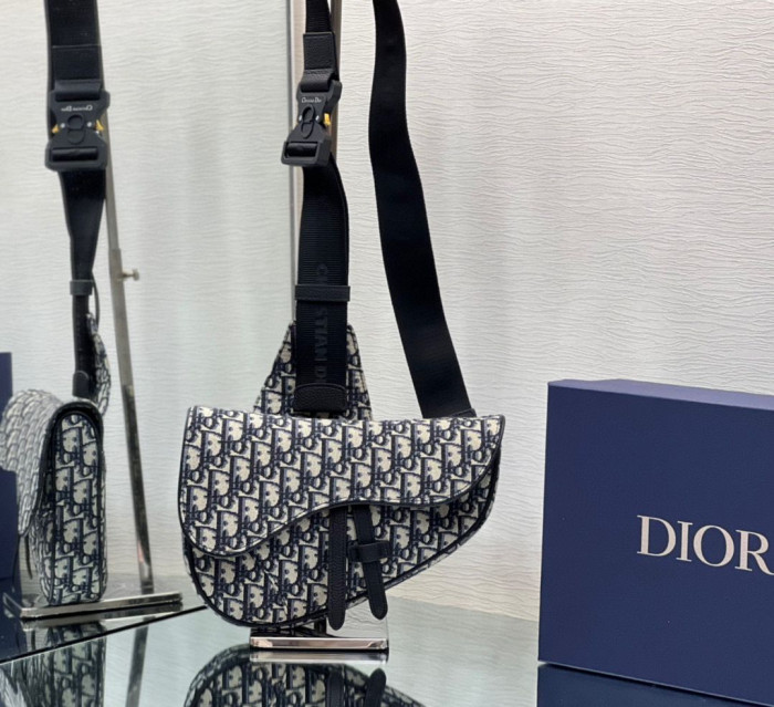 Dior BAG 36