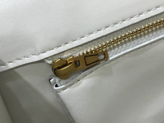 BALENCIAG* HOURGLASS BAG19