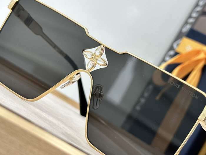 LV SUNGLASSES 6