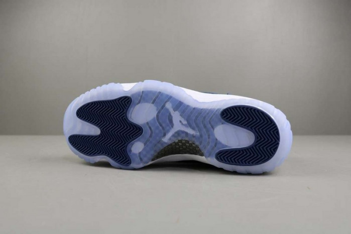 Air Jordan 11 Low 