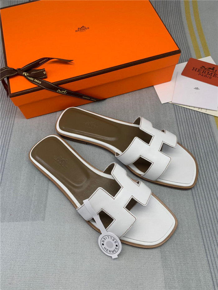 Herme* Sandal38