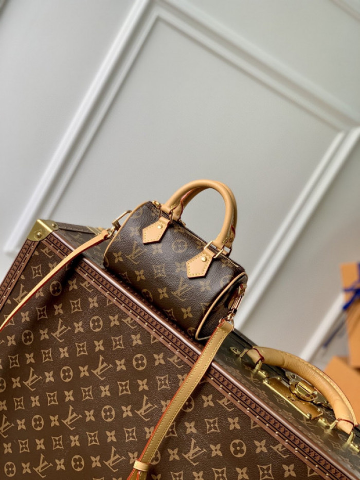 L&V BAG27