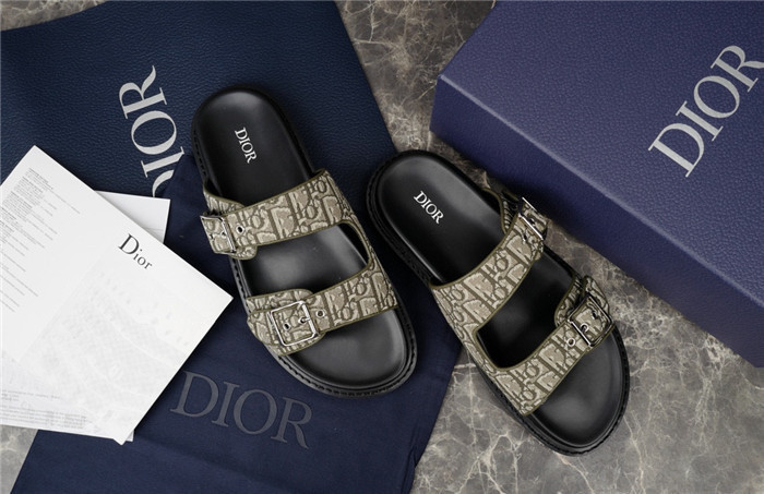 Dio*r sandal 30