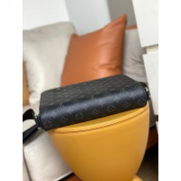 L&V BAG10