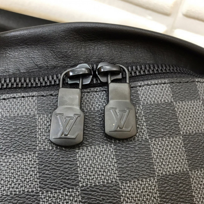 L&V BAG8