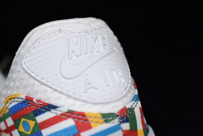 NIKE AIR MAX 90 NIC QS "INTERNATIONAL FLAG PACK"  A05119 100