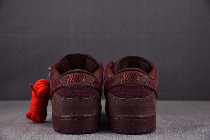 Nike SB Dunk Low Valentine