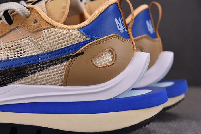 Nike Vaporwaffle sacai Sesame Blue Void DD1875-200