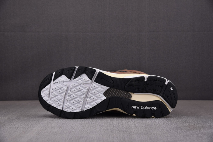 NEW BALANCE NB990 NB000031