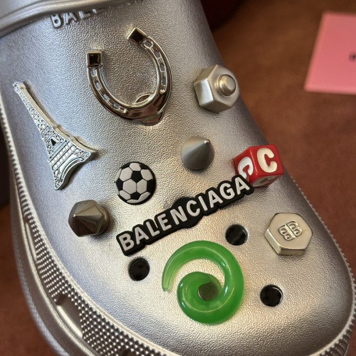 BALENCIAG* Crocs 55