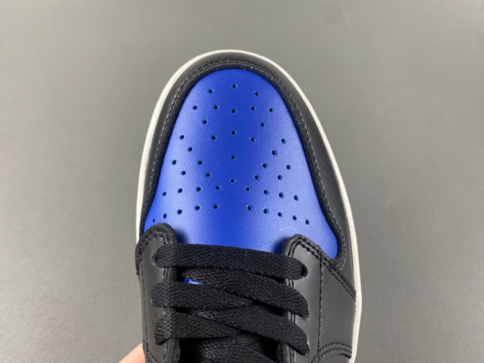 Air Jordan 1 Low 