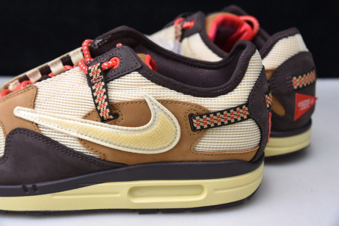 TRAVIS SCOTT X NIKE AIR MAX 1 DO9392-200