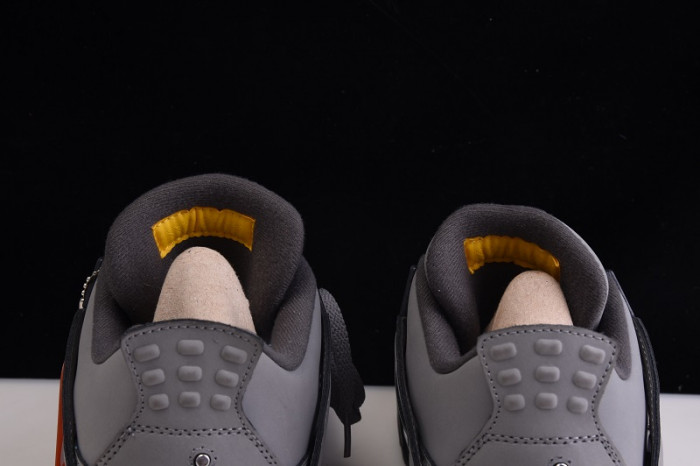 Air Jordan 4 