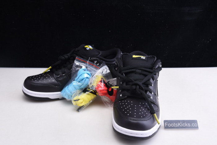 Civilist Nike SB Dunk Low CZ5123-001