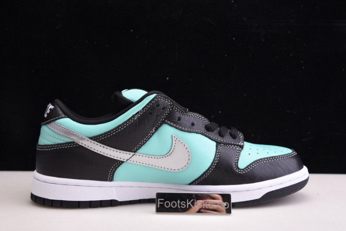 Nike Dunk SB Low Diamond Supply Co. "Tiffany" 304292-402
