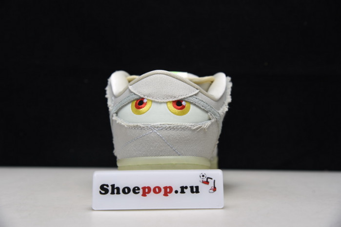 NIKE SB Dunk Low " Mummy " DM0774-111