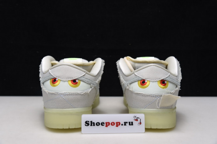 NIKE SB Dunk Low " Mummy " DM0774-111