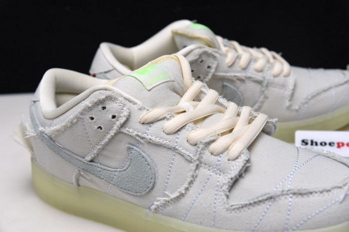 NIKE SB Dunk Low " Mummy " DM0774-111
