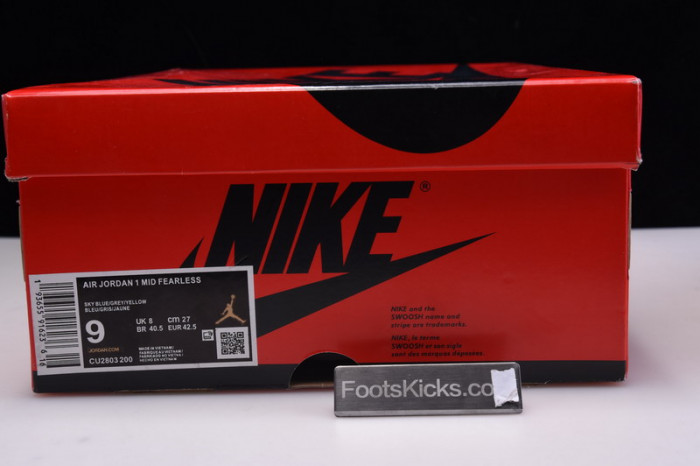 Air Jordan 1 Mid SE Fearless Maison Chateau CU2803-200