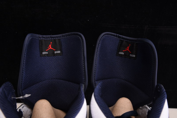 Air Jordan 1 Retro High Midnight Navy  DC1788-100