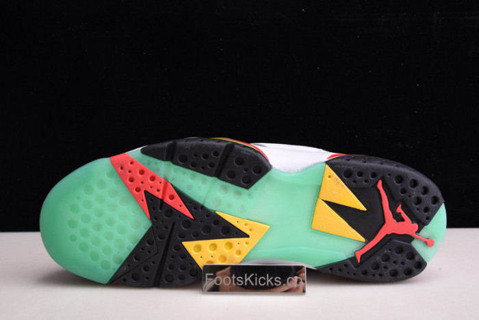 AIR JORDAN 7 RETRO GREATER CHINA CW2805-160