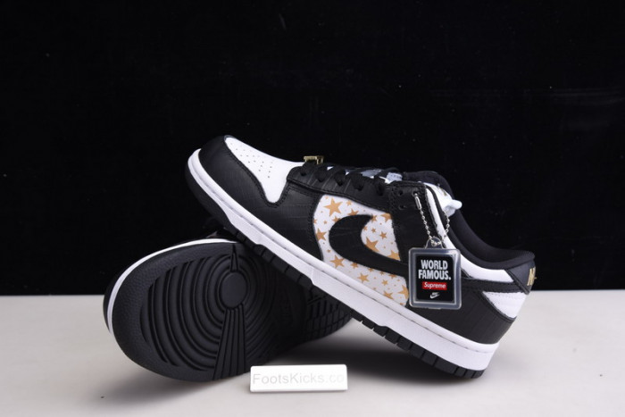 Supreme x Nike SB Dunk Low "Black Stars" DH3228-102