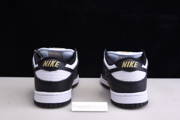 Supreme x Nike SB Dunk Low "Black Stars" DH3228-102